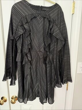 BCBGMaxAzria Black dress with Silver and gold metallic thread.